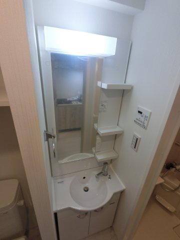 GENOVIA船橋（ジェノヴィア船橋）の独立洗面台