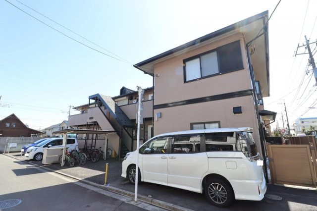 セジュール三鷹のエントランス