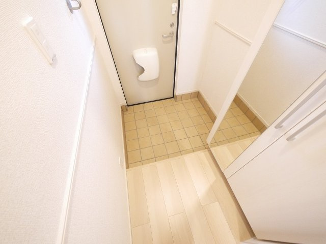 プラシード（大和郡山市）の玄関