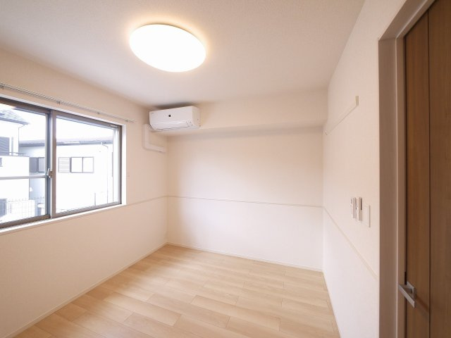 プラシード（大和郡山市）の洋室