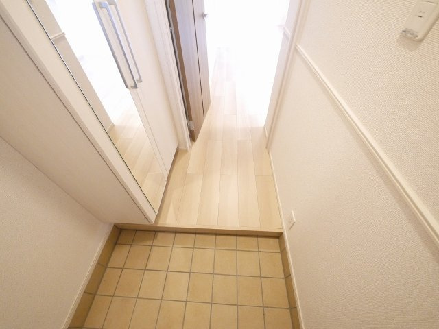 プラシード（大和郡山市）の玄関
