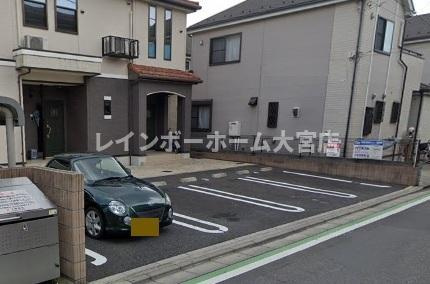 プロムナードの駐車場