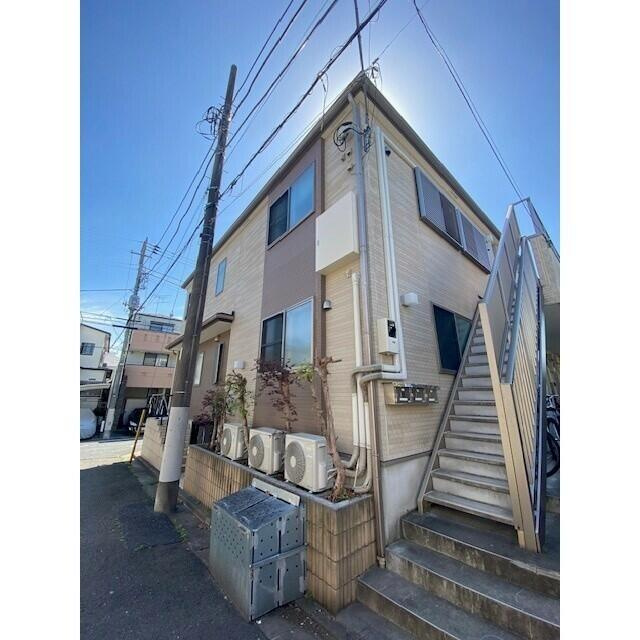 イザットパレス下馬の外観|落ち着いた雰囲気の外観です