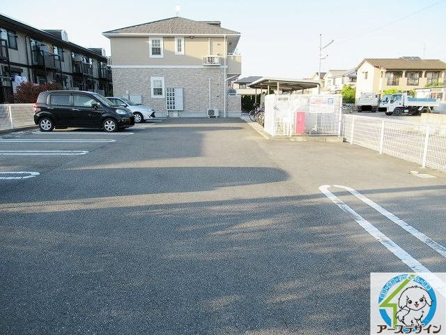 アロッジオの駐車場