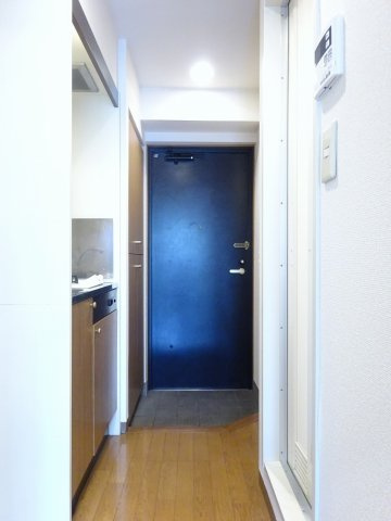 杉並区和田２丁目の賃貸マンションの玄関