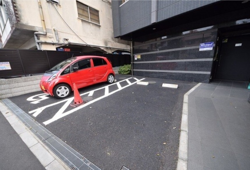 グラントゥルース中板橋の駐車場