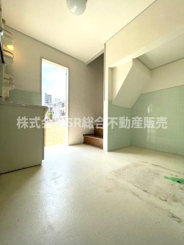 東上小阪中古戸建の脱衣所|広々とした脱衣所です！