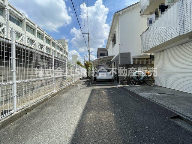 東上小阪中古戸建の前面道路含む現地写真|前面道路含む現地写真です