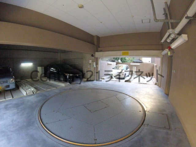 【駐車場】 | ラナップスクエア東梅田
