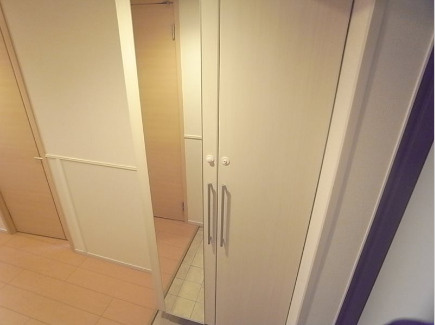 カームハイツ5番館の収納|シューズBOX