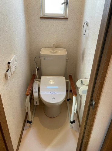 西蔵町　中古戸建のトイレ