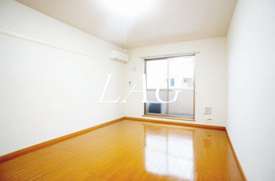 【居間・リビング】 | エターナル南与野 | 洋室のお部屋です。