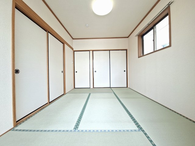 ロキシー奥住Aの和室