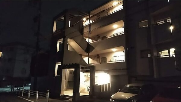 ライフ新緑の外観