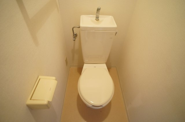 【トイレ】 | クレセントヒルイースト | トイレです