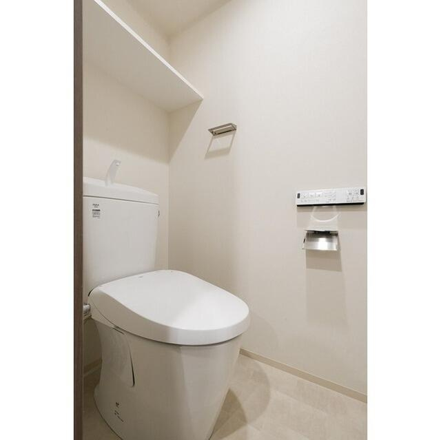 スタイリオ三軒茶屋のトイレ|ゆったりとした空間のトイレです