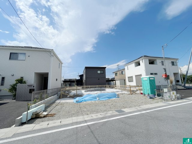 彦根市東沼波町　第7期　新築一戸建ての外観|現在建築中！落ち着いた街並みで新生活を始めることが出来そう！周辺の物件も併せてご紹介させて頂きます！