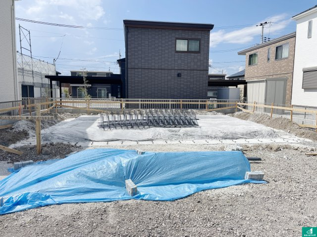 彦根市東沼波町　第7期　新築一戸建ての外観|周辺は落ち着いた街並みの住宅地！子育てがしやすい住環境です！まだ未完成ですが、現地でしかわからない事もございます。是非一度ご覧ください。
