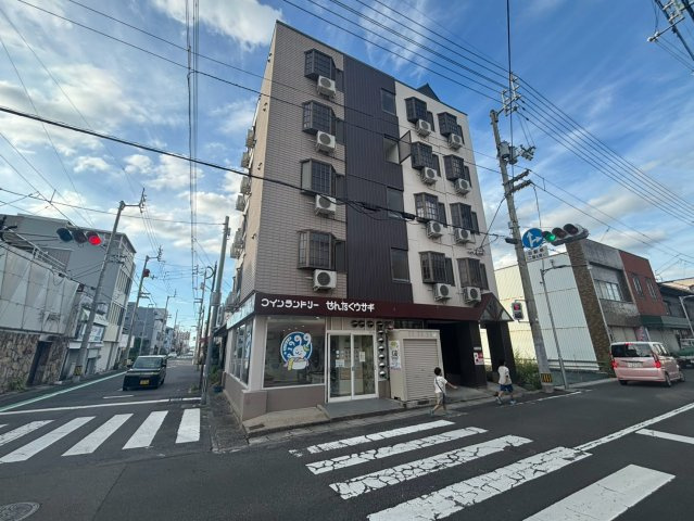 善通寺市　一棟アパート　の間取り