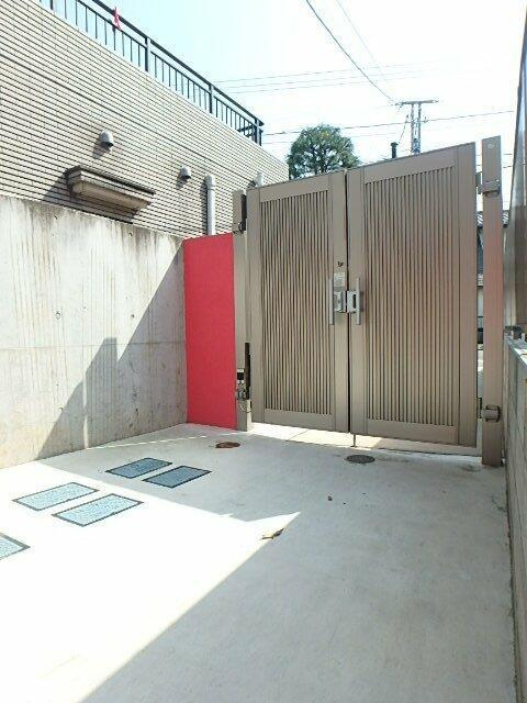 世田谷区代沢４丁目のアパート