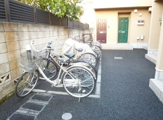 【その他共用部分】 | ラフュージュ北千束 | 駐輪場です