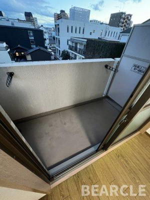 【バルコニー】 | ハーモニアス松原 | 開放的で明るい空間を演出してくれるバルコニーです