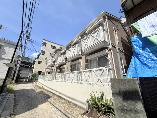 クァトルセゾン六甲道の外観
