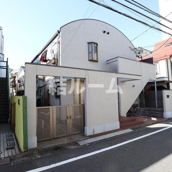 豊島区西巣鴨４丁目のアパートのエントランス