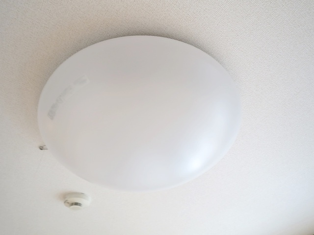 アヴニール・Ｋの設備|大きな照明も付いています♪