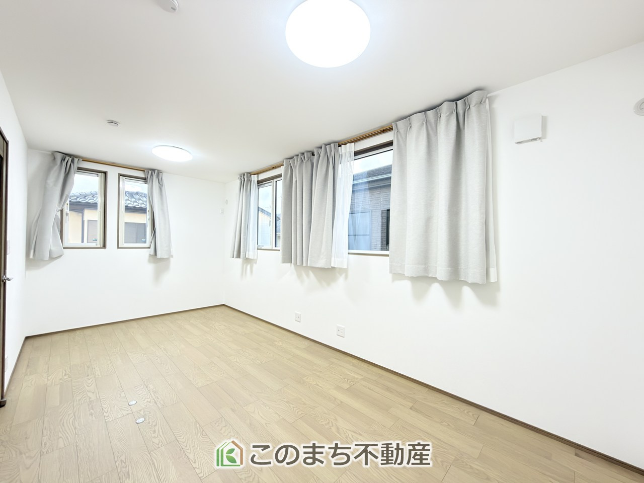 宇都宮市砥上モデルの洋室|南向きで陽当たりの良い洋室♪風通しもよく快適です☆