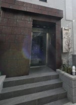 イーストープ高円寺のエントランス