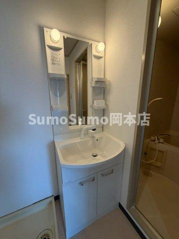 ベルヴィ本山中町の洗面所|洗面所です