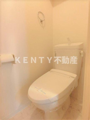 【トイレ】 | ジェムストーン田園調布 | シンプルで使いやすいトイレです