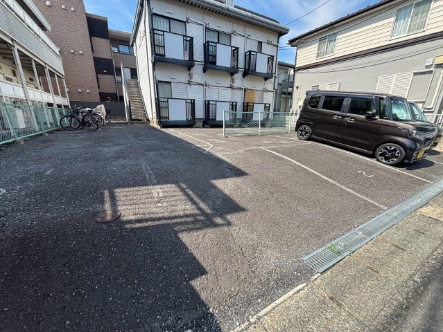 南林間ＪＡコーポ　Ⅰの駐車場