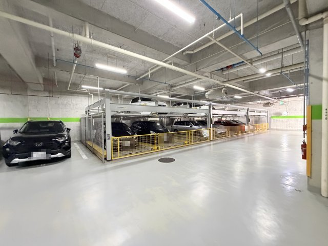 摩耶コート壱番館の駐車場