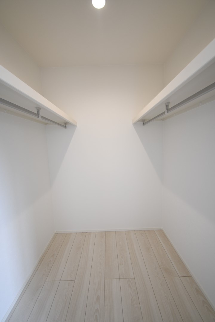 「子育て世帯に嬉しい立地」高知市朝倉本町1丁目　新築建売4の収納|※写真はイメージです