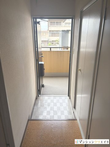 ダイアパレス西別院の玄関