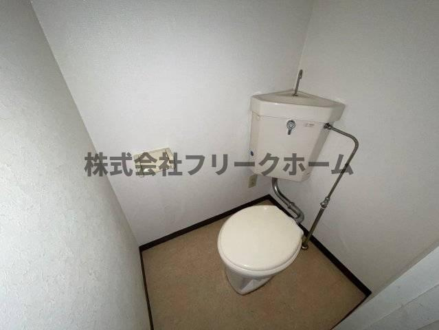 三鷹市上連雀３丁目の賃貸マンションのトイレ