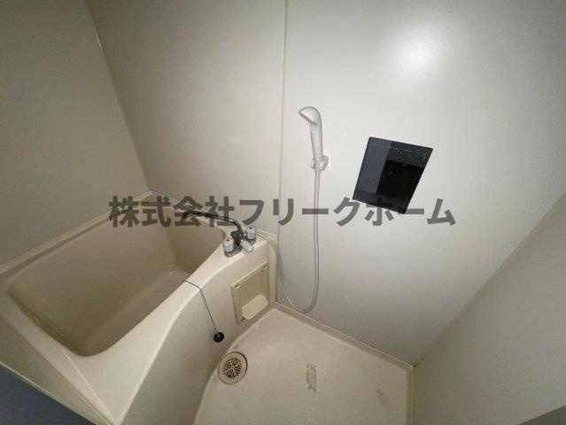 三鷹市上連雀３丁目の賃貸マンションの浴室