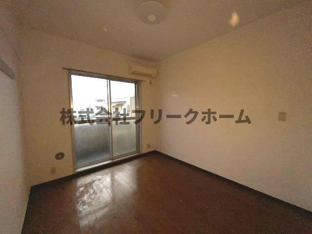 三鷹市上連雀３丁目の賃貸マンションの居間・リビング
