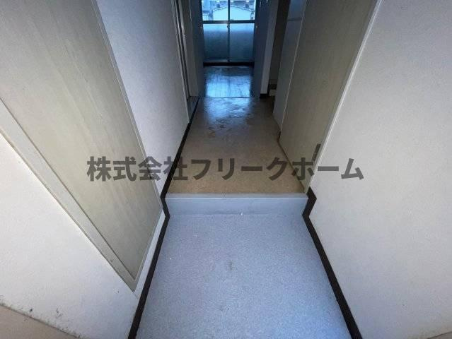 三鷹市上連雀３丁目の賃貸マンションの玄関