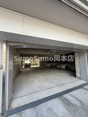ベルヴィ本山中町の駐車場|駐車場があります