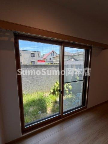 ベルヴィ本山中町の内装|明るい色調の室内です