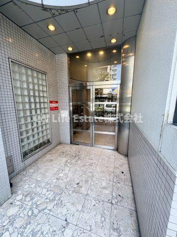 チェレスタＴ小金井のエントランス