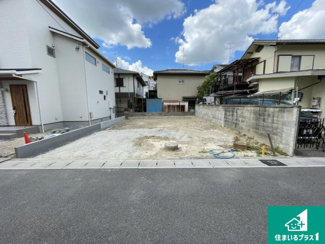 宇治市大久保町南ノ口　新築一戸建ての前面道路含む現地写真|周辺は落ち着いた街並みの住宅地！子育てがしやすい住環境です！まだ未完成ですが、現地でしかわからない事もございます。是非一度ご覧ください。
