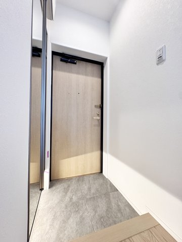 ハイシティ馬橋の玄関|ドキドキの新生活も、安心してスタート。ぴったりの住まいを見つけませんか？クランディアが一緒に住まい選びをサポートします‼　まずは、お気軽にお問合せください　＃クランディア