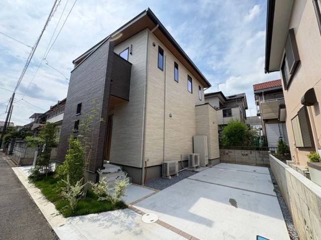 春日部市新宿新田　新築一戸建ての外観