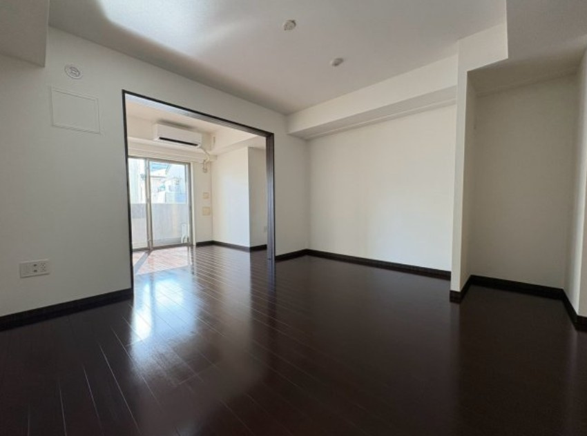 ブレシア東十条レジデンスの洋室