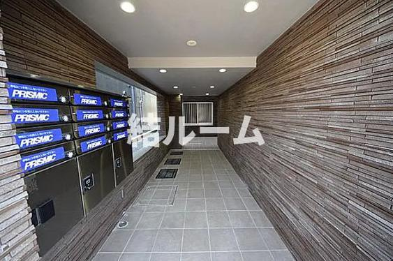 台東区上野桜木２丁目の賃貸マンションのエントランス