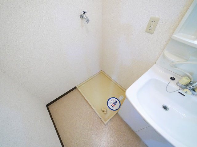 タモサーチBの設備|嬉しい室内洗濯機置き場もございます。